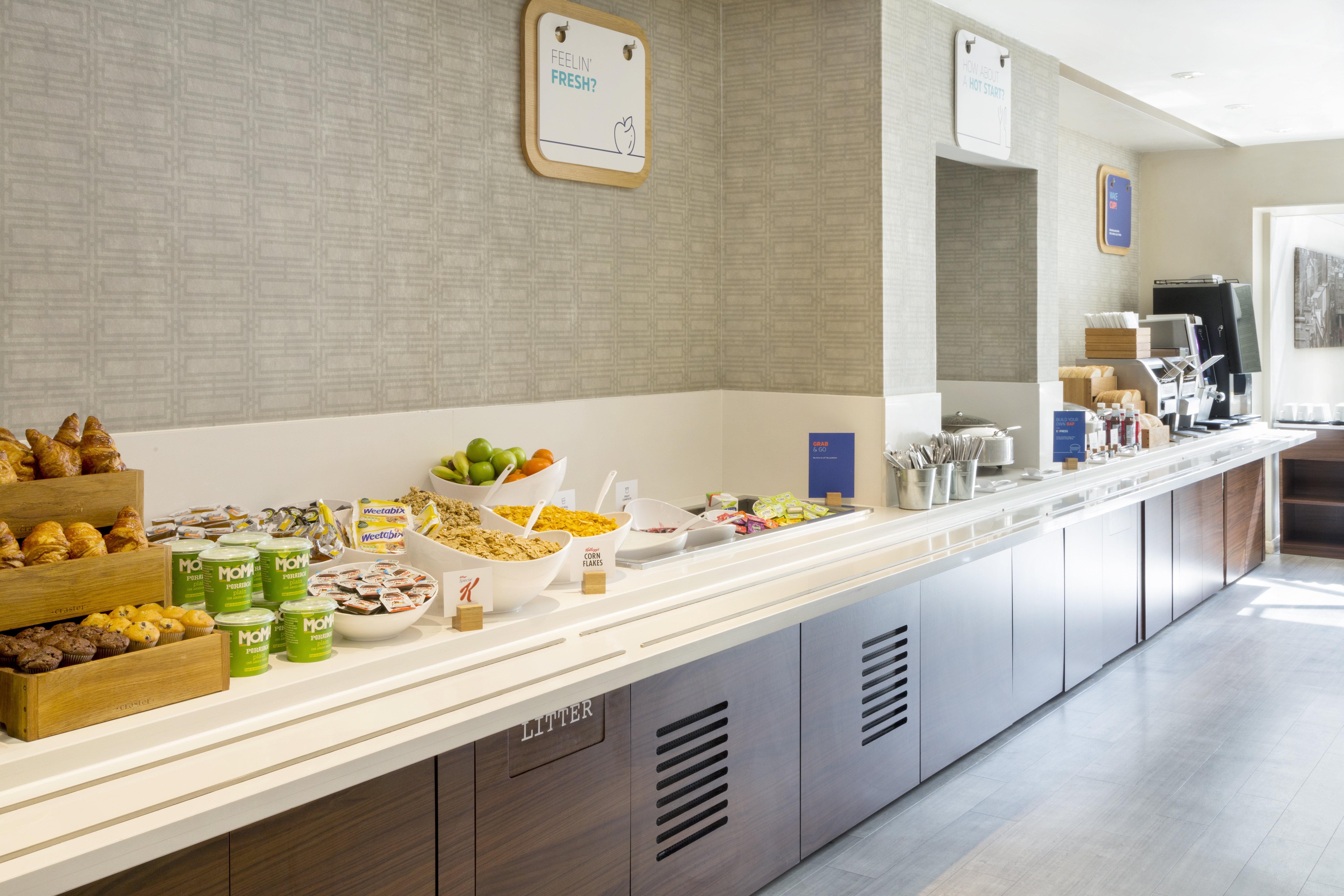 Holiday Inn Express Earls Court By Ihg Londra Esterno foto