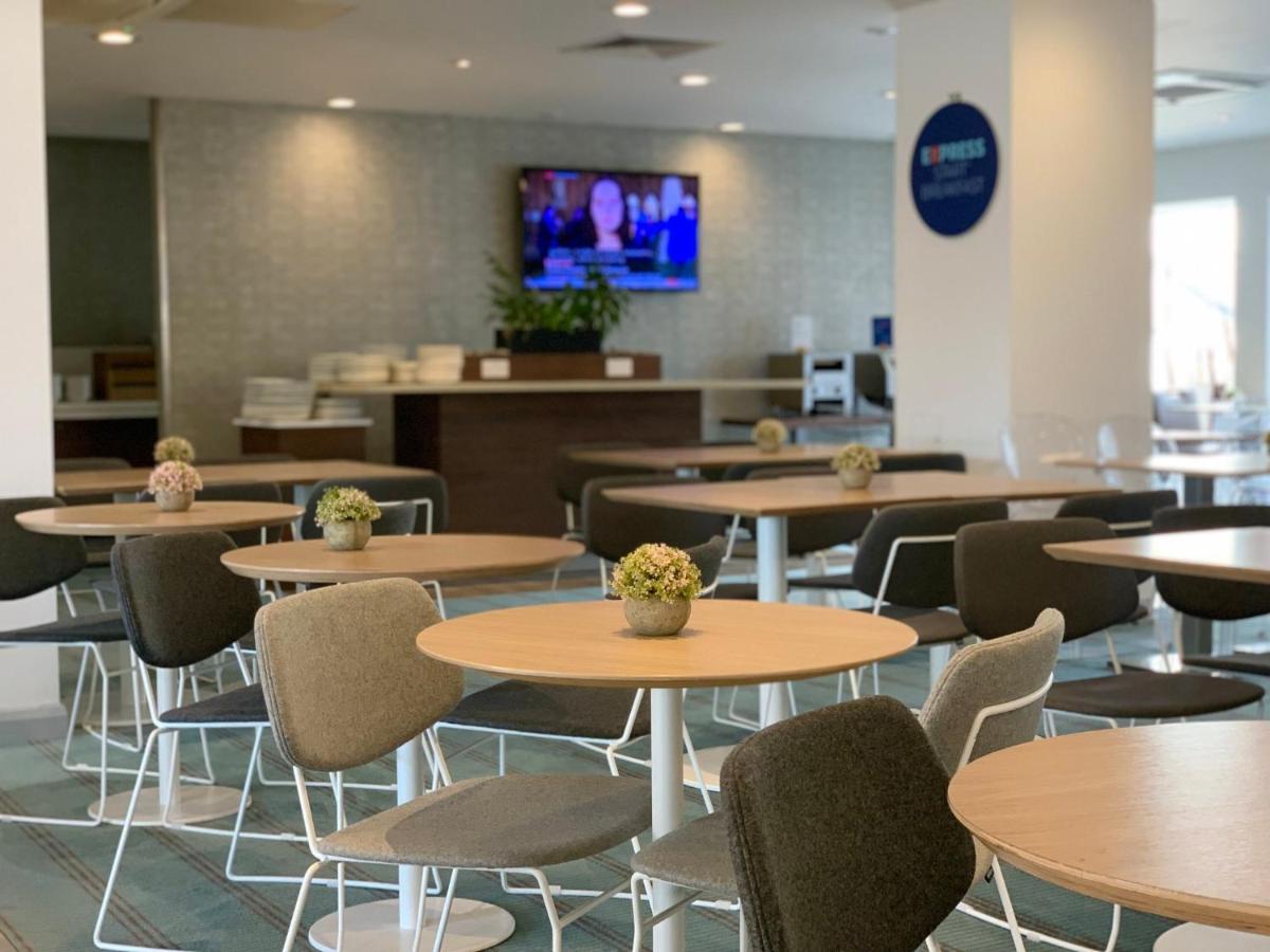 Holiday Inn Express Earls Court By Ihg Londra Esterno foto