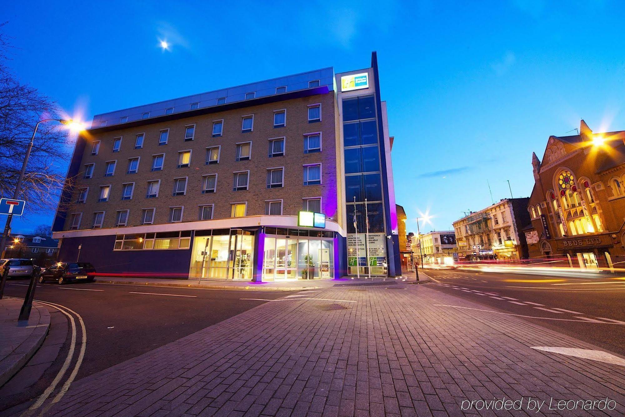 Holiday Inn Express Earls Court By Ihg Londra Esterno foto